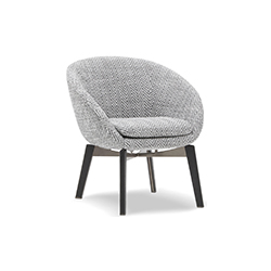 羅素休閑椅 Russell Armchair