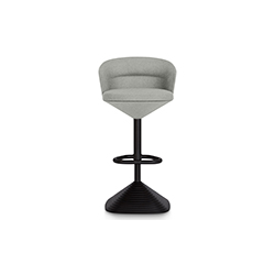 樞軸吧椅 Pivot Bar Stool