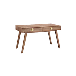 勝利桌 victory desk
