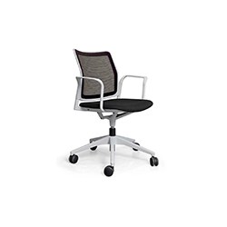 URBAN PLUS 職員椅系列 URBAN PLUS staff chair series.