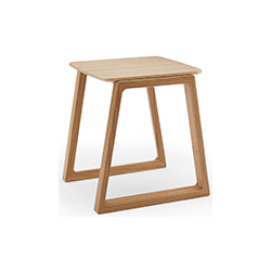 雪橇茶幾 Luge Table