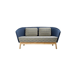 光環(huán)木質(zhì)扶手椅 aura wood armchair L