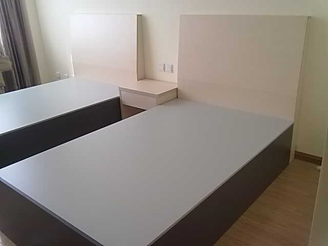 河南萬(wàn)眾集團辦公家具工程案例展示